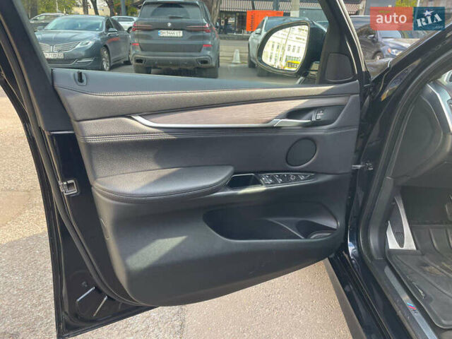 Черный БМВ Х6, объемом двигателя 2.99 л и пробегом 178 тыс. км за 42000 $, фото 12 на Automoto.ua
