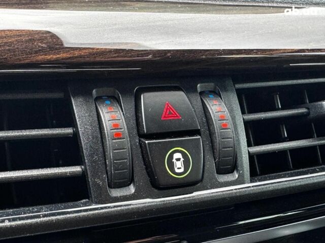 Чорний БМВ Х6, об'ємом двигуна 3 л та пробігом 144 тис. км за 28990 $, фото 27 на Automoto.ua