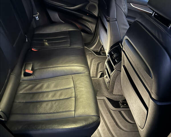 Черный БМВ Х6, объемом двигателя 2.99 л и пробегом 190 тыс. км за 38000 $, фото 24 на Automoto.ua