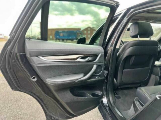 Черный БМВ Х6, объемом двигателя 3 л и пробегом 110 тыс. км за 14100 $, фото 19 на Automoto.ua