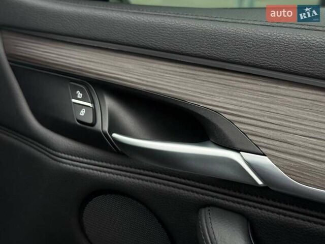Черный БМВ Х6, объемом двигателя 2.99 л и пробегом 187 тыс. км за 31900 $, фото 78 на Automoto.ua
