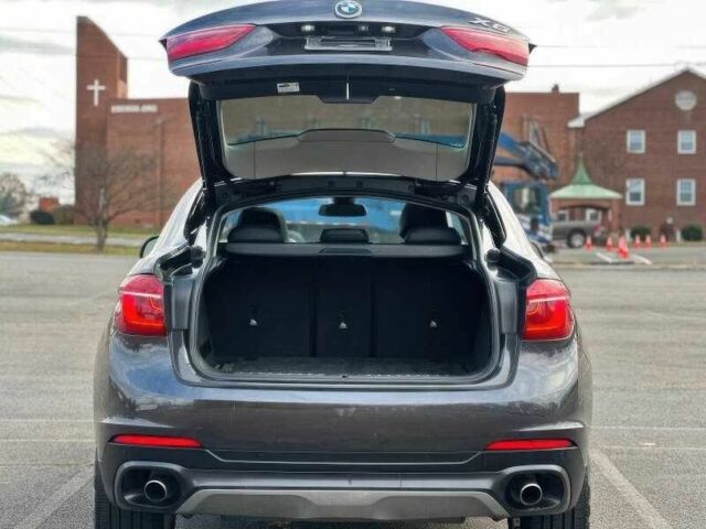 Черный БМВ Х6, объемом двигателя 3 л и пробегом 110 тыс. км за 14100 $, фото 10 на Automoto.ua