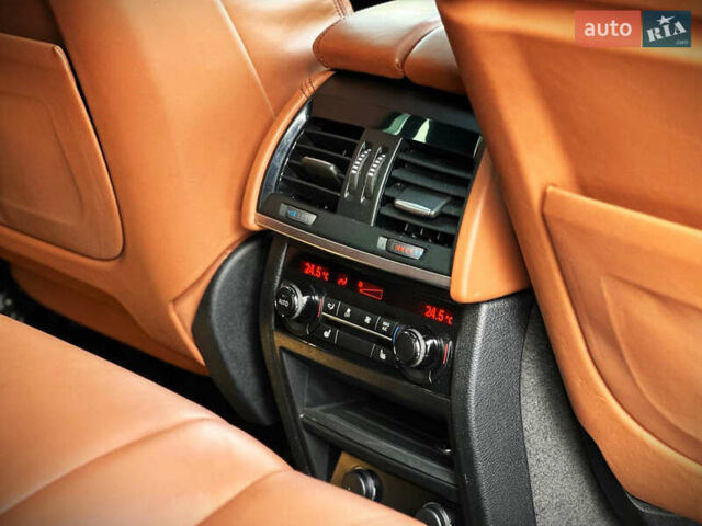 Чорний БМВ Х6, об'ємом двигуна 4.39 л та пробігом 160 тис. км за 32900 $, фото 13 на Automoto.ua