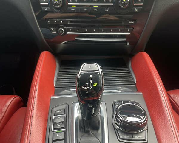 Чорний БМВ Х6, об'ємом двигуна 2.98 л та пробігом 150 тис. км за 36000 $, фото 6 на Automoto.ua