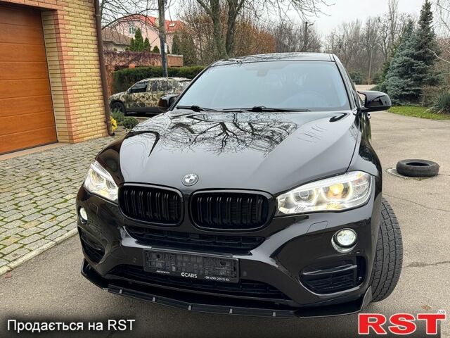 Черный БМВ Х6, объемом двигателя 3 л и пробегом 167 тыс. км за 29999 $, фото 4 на Automoto.ua