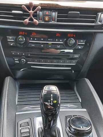 Чорний БМВ Х6, об'ємом двигуна 4.4 л та пробігом 155 тис. км за 39999 $, фото 23 на Automoto.ua