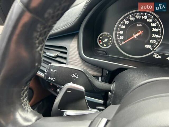 Чорний БМВ Х6, об'ємом двигуна 2.98 л та пробігом 216 тис. км за 35000 $, фото 34 на Automoto.ua