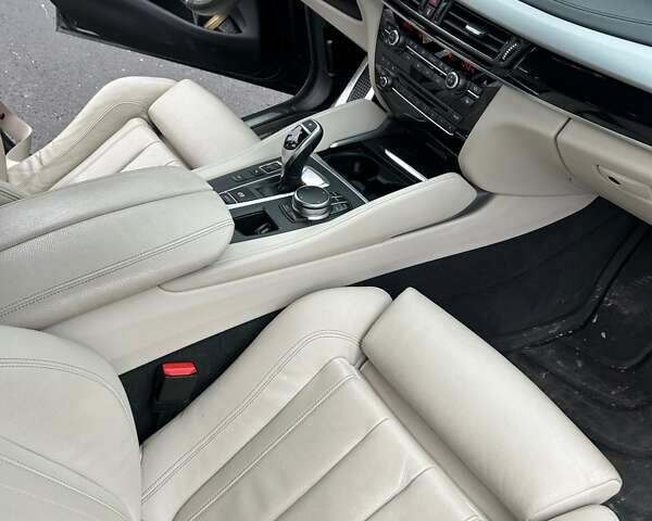 Чорний БМВ Х6, об'ємом двигуна 2.99 л та пробігом 66 тис. км за 39900 $, фото 10 на Automoto.ua