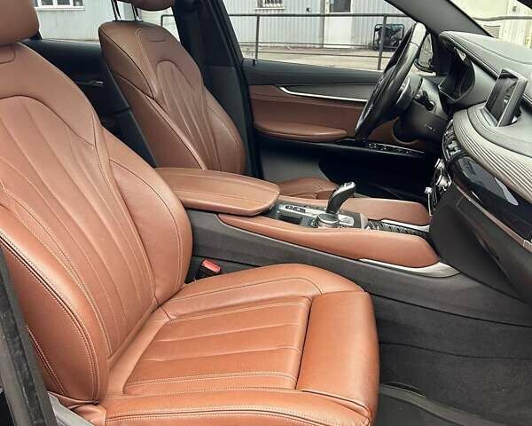 Чорний БМВ Х6, об'ємом двигуна 2.98 л та пробігом 216 тис. км за 35000 $, фото 25 на Automoto.ua