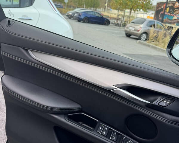 Черный БМВ Х6, объемом двигателя 2.99 л и пробегом 154 тыс. км за 43000 $, фото 12 на Automoto.ua