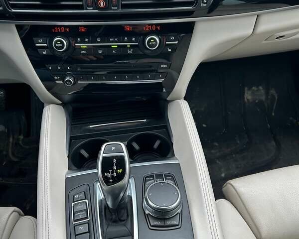 Чорний БМВ Х6, об'ємом двигуна 2.99 л та пробігом 66 тис. км за 39900 $, фото 13 на Automoto.ua