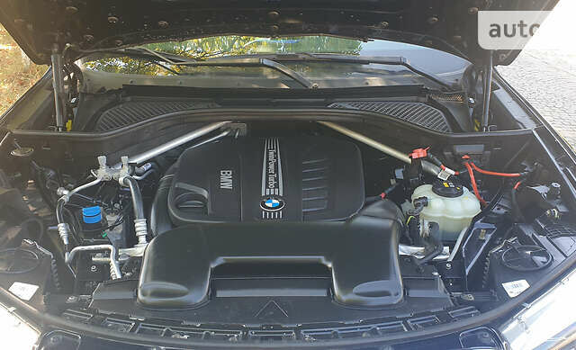 Черный БМВ Х6, объемом двигателя 3 л и пробегом 220 тыс. км за 46000 $, фото 17 на Automoto.ua