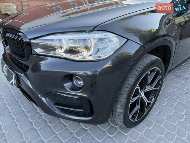 Чорний БМВ Х6, об'ємом двигуна 2.98 л та пробігом 89 тис. км за 39000 $, фото 31 на Automoto.ua