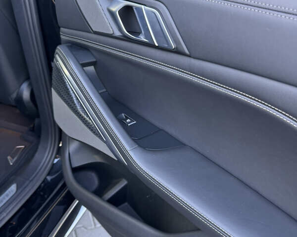 Черный БМВ Х6, объемом двигателя 2.99 л и пробегом 129 тыс. км за 77500 $, фото 12 на Automoto.ua