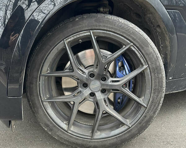 Чорний БМВ Х6, об'ємом двигуна 4.39 л та пробігом 103 тис. км за 73000 $, фото 4 на Automoto.ua