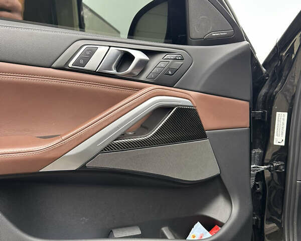 Чорний БМВ Х6, об'ємом двигуна 4.39 л та пробігом 103 тис. км за 73000 $, фото 5 на Automoto.ua