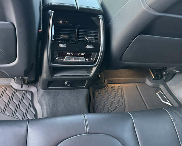 Черный БМВ Х6, объемом двигателя 2.99 л и пробегом 129 тыс. км за 77500 $, фото 21 на Automoto.ua