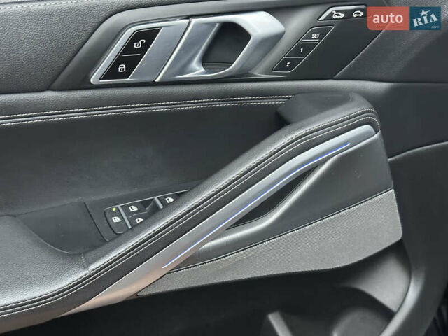 Черный БМВ Х6, объемом двигателя 2.99 л и пробегом 100 тыс. км за 69500 $, фото 77 на Automoto.ua