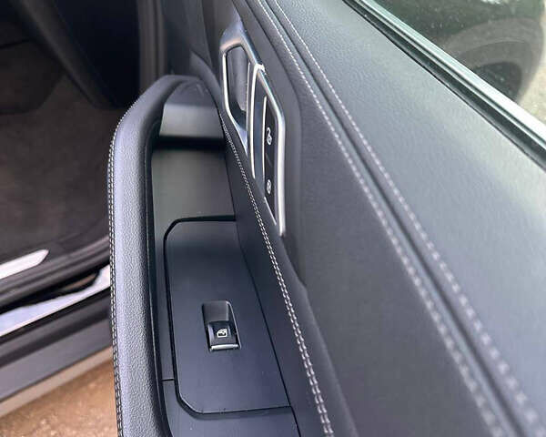 Черный БМВ Х6, объемом двигателя 3 л и пробегом 65 тыс. км за 73800 $, фото 61 на Automoto.ua