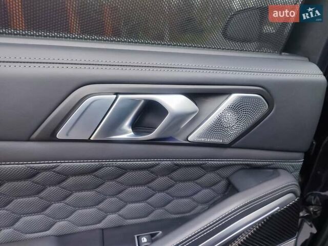 Черный БМВ Х6, объемом двигателя 4.39 л и пробегом 35 тыс. км за 95000 $, фото 62 на Automoto.ua