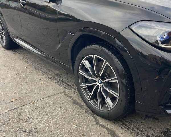 Черный БМВ Х6, объемом двигателя 3 л и пробегом 59 тыс. км за 88000 $, фото 1 на Automoto.ua