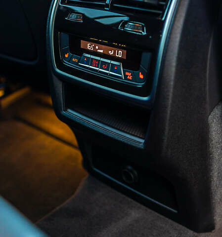 Черный БМВ Х6, объемом двигателя 2.99 л и пробегом 24 тыс. км за 99000 $, фото 58 на Automoto.ua