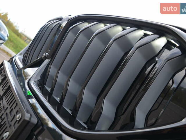 Черный БМВ Х6, объемом двигателя 3 л и пробегом 48 тыс. км за 86750 $, фото 69 на Automoto.ua