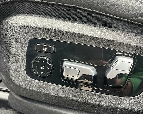 Черный БМВ Х6, объемом двигателя 3 л и пробегом 59 тыс. км за 88000 $, фото 19 на Automoto.ua