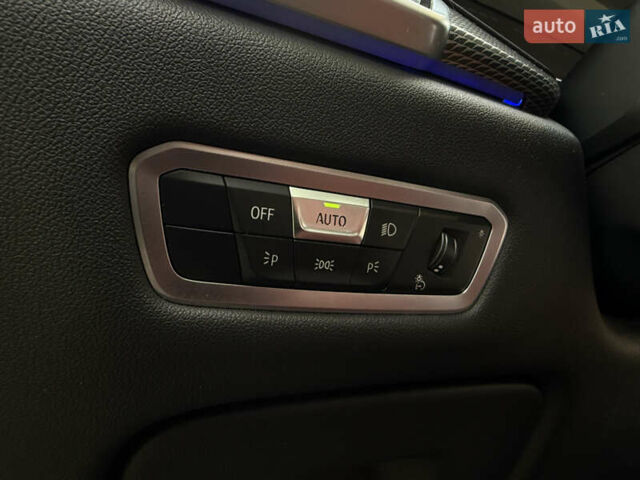 Чорний БМВ Х6, об'ємом двигуна 4.4 л та пробігом 79 тис. км за 69000 $, фото 76 на Automoto.ua