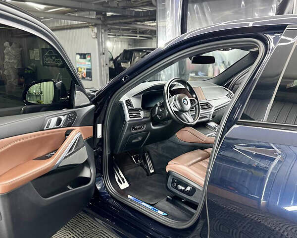 Черный БМВ Х6, объемом двигателя 3 л и пробегом 47 тыс. км за 100000 $, фото 10 на Automoto.ua