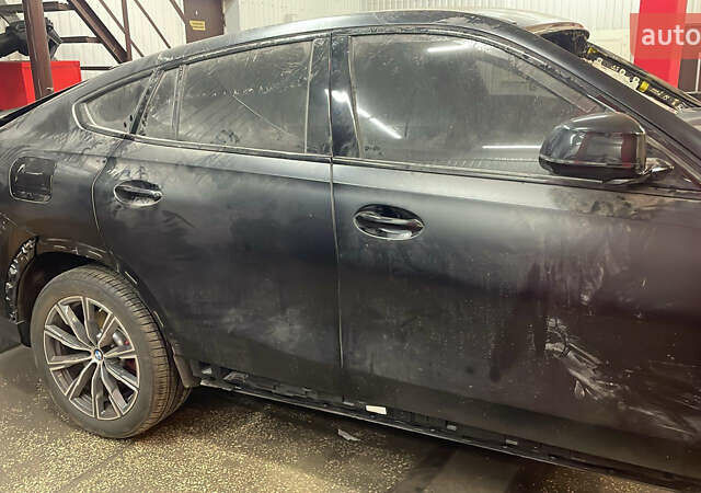 Черный БМВ Х6, объемом двигателя 3 л и пробегом 8 тыс. км за 65000 $, фото 5 на Automoto.ua