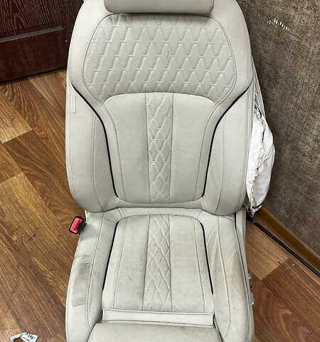 Черный БМВ Х6, объемом двигателя 3 л и пробегом 8 тыс. км за 65000 $, фото 19 на Automoto.ua