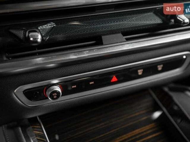 Чорний БМВ Х6, об'ємом двигуна 2.99 л та пробігом 1 тис. км за 119999 $, фото 37 на Automoto.ua