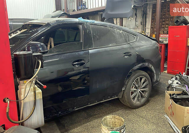 Черный БМВ Х6, объемом двигателя 3 л и пробегом 8 тыс. км за 65000 $, фото 8 на Automoto.ua