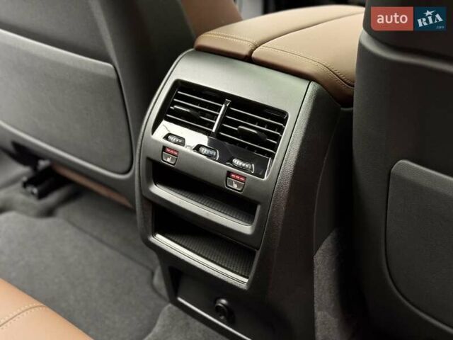 Черный БМВ Х6, объемом двигателя 3 л и пробегом 1 тыс. км за 151800 $, фото 60 на Automoto.ua