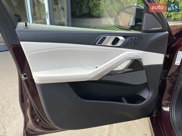 Фіолетовий БМВ Х6, об'ємом двигуна 3 л та пробігом 115 тис. км за 62200 $, фото 14 на Automoto.ua