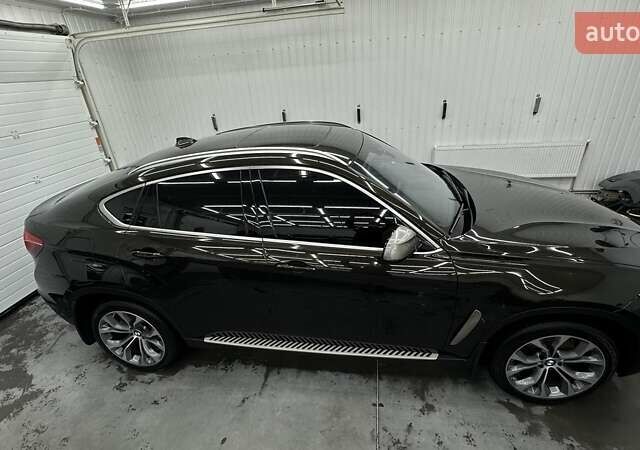 Коричневый БМВ Х6, объемом двигателя 2.99 л и пробегом 200 тыс. км за 38000 $, фото 3 на Automoto.ua