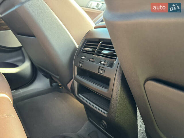 Коричневий БМВ Х6, об'ємом двигуна 2.99 л та пробігом 50 тис. км за 99999 $, фото 25 на Automoto.ua