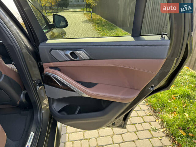 Коричневий БМВ Х6, об'ємом двигуна 2.99 л та пробігом 50 тис. км за 99999 $, фото 23 на Automoto.ua