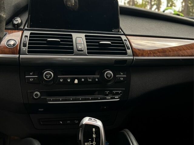 Червоний БМВ Х6, об'ємом двигуна 3 л та пробігом 230 тис. км за 14300 $, фото 7 на Automoto.ua