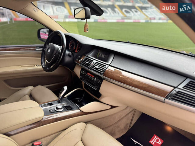 Червоний БМВ Х6, об'ємом двигуна 2.98 л та пробігом 173 тис. км за 13500 $, фото 40 на Automoto.ua