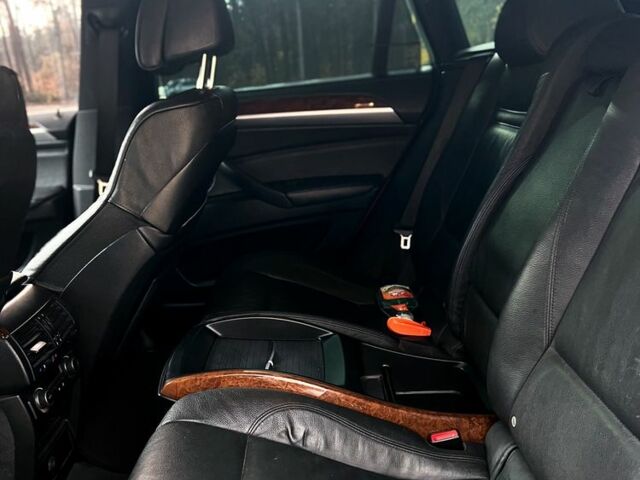 Червоний БМВ Х6, об'ємом двигуна 3 л та пробігом 230 тис. км за 14300 $, фото 6 на Automoto.ua