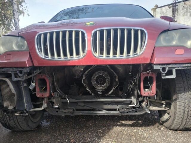 Червоний БМВ Х6, об'ємом двигуна 4 л та пробігом 198 тис. км за 8500 $, фото 3 на Automoto.ua