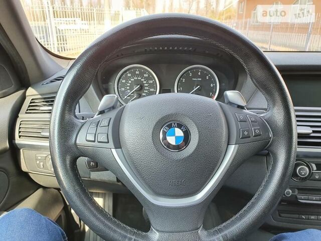 Червоний БМВ Х6, об'ємом двигуна 3 л та пробігом 104 тис. км за 17500 $, фото 36 на Automoto.ua