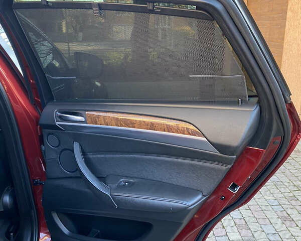 Красный БМВ Х6, объемом двигателя 3 л и пробегом 240 тыс. км за 15000 $, фото 18 на Automoto.ua