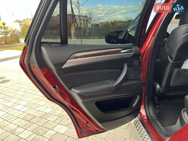 Красный БМВ Х6, объемом двигателя 4.4 л и пробегом 199 тыс. км за 15500 $, фото 74 на Automoto.ua