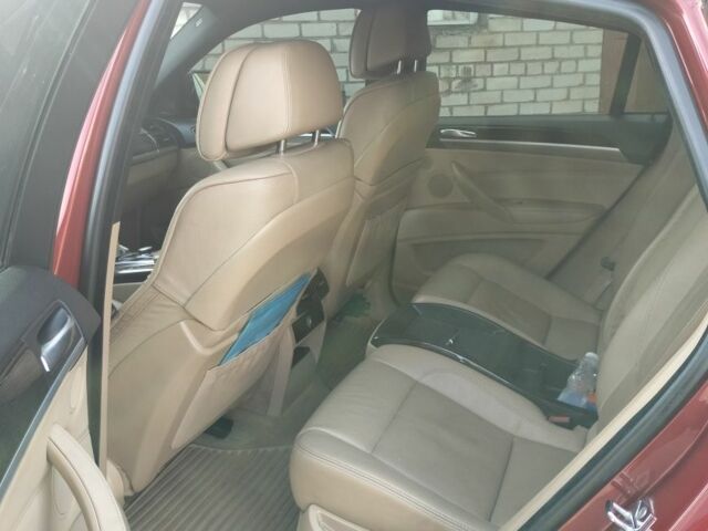Червоний БМВ Х6, об'ємом двигуна 4 л та пробігом 198 тис. км за 8500 $, фото 5 на Automoto.ua
