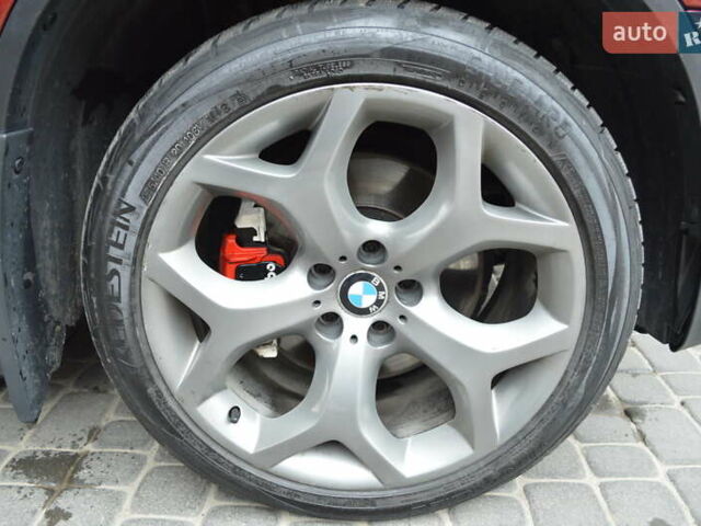 Красный БМВ Х6, объемом двигателя 3 л и пробегом 249 тыс. км за 15900 $, фото 9 на Automoto.ua