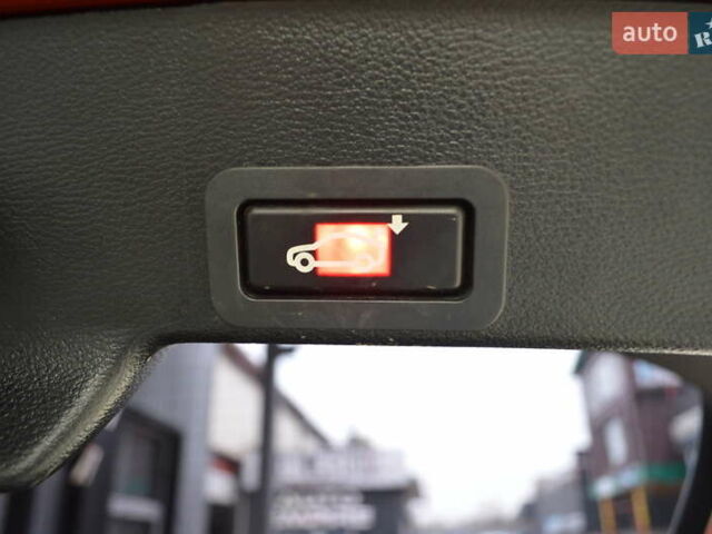 Красный БМВ Х6, объемом двигателя 3 л и пробегом 249 тыс. км за 15900 $, фото 36 на Automoto.ua