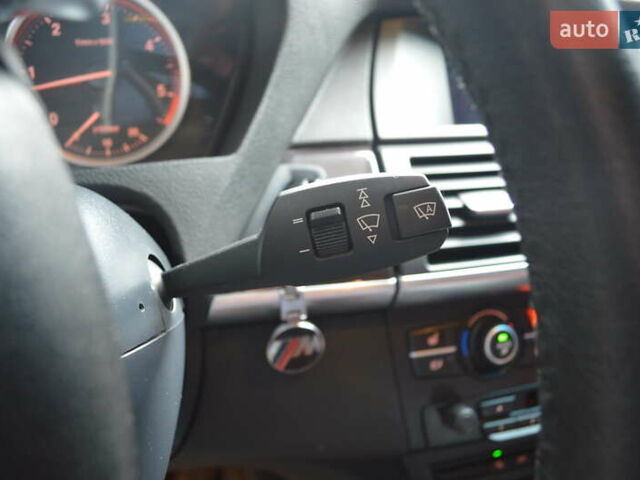 Красный БМВ Х6, объемом двигателя 3 л и пробегом 249 тыс. км за 15900 $, фото 18 на Automoto.ua